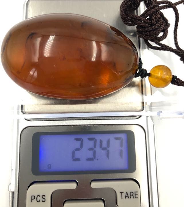 アンバー 琥珀 ユニーク 天然石 宝石 化石　ネックレス