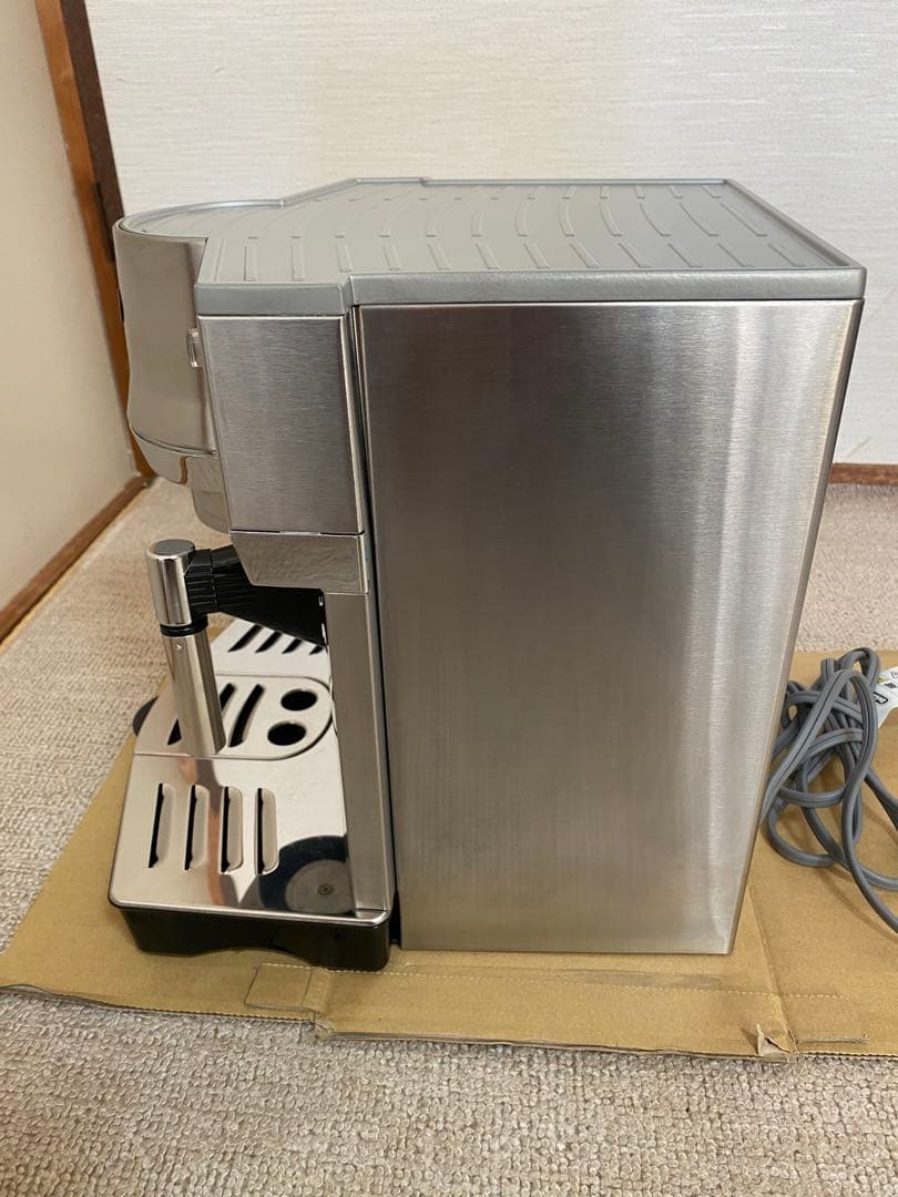 【ほぼ新品】DeLonghi デロンギ EC860M エスプレッソマシン