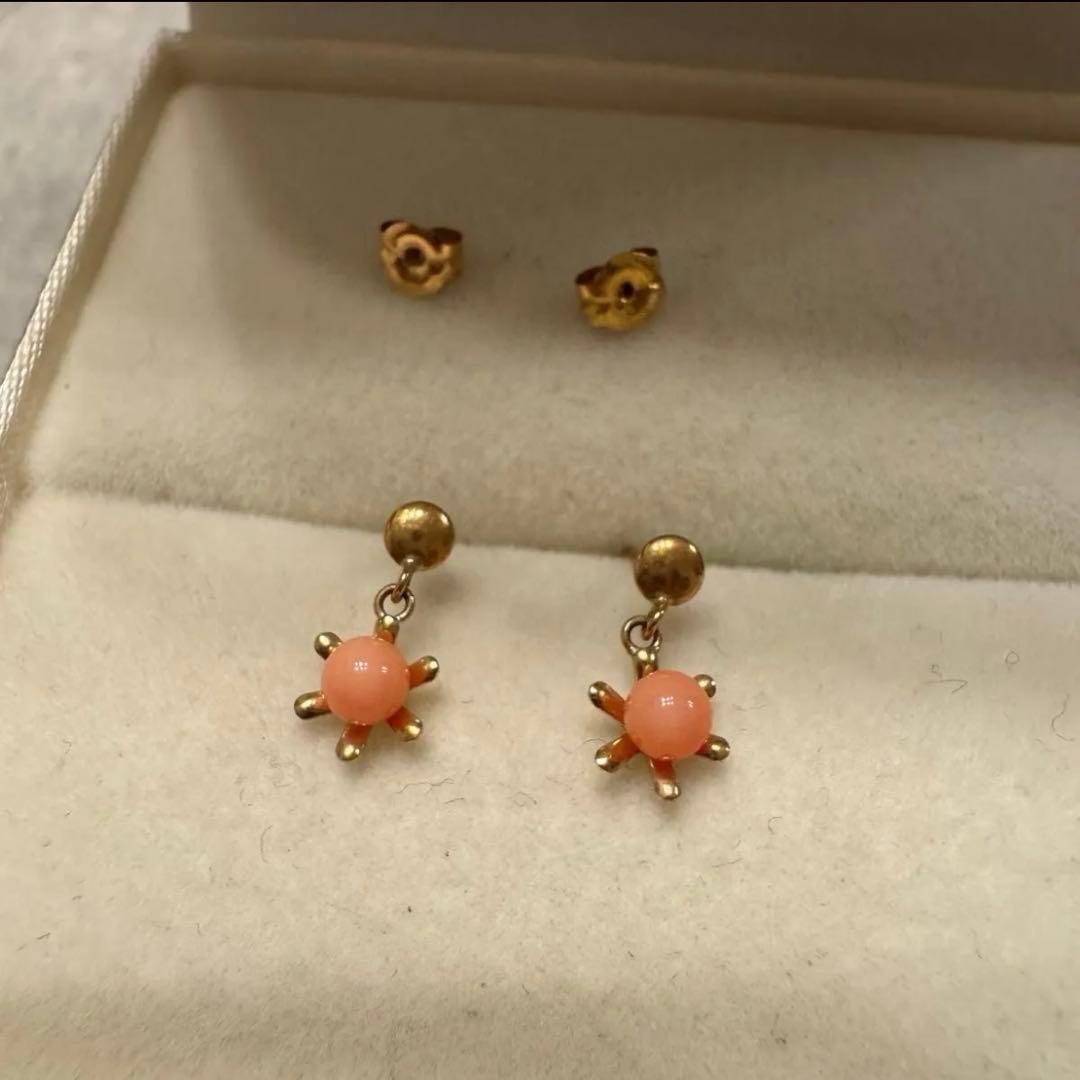 新品 K18 ピアス 珊瑚