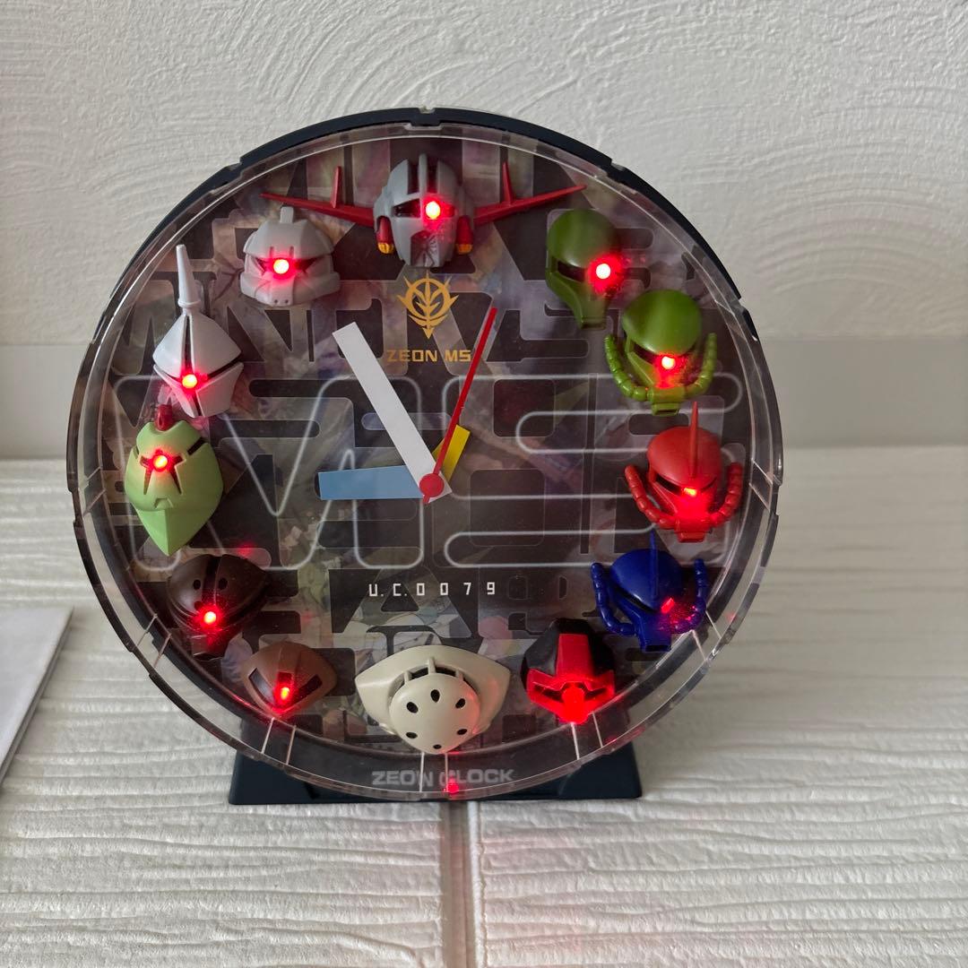 機動戦士ガンダム　ジオンクロック　 新品、箱、取扱説明書付き