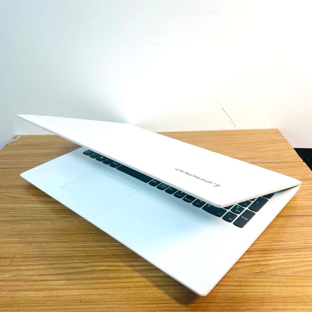 すぐ使える設定済2022モデル薄型ノートパソコンSSD win11オフィスカメラ