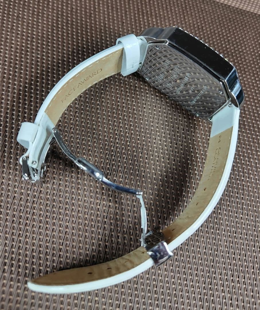 Kayoきち様へFACEAWARD スクエア レディース時計 白