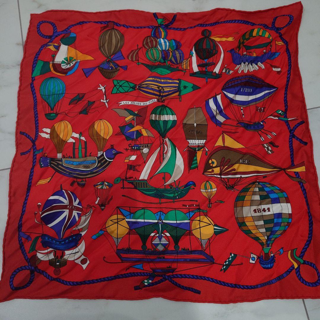 HERMES シルクスカーフ 　カレ45気球と船のデザイン