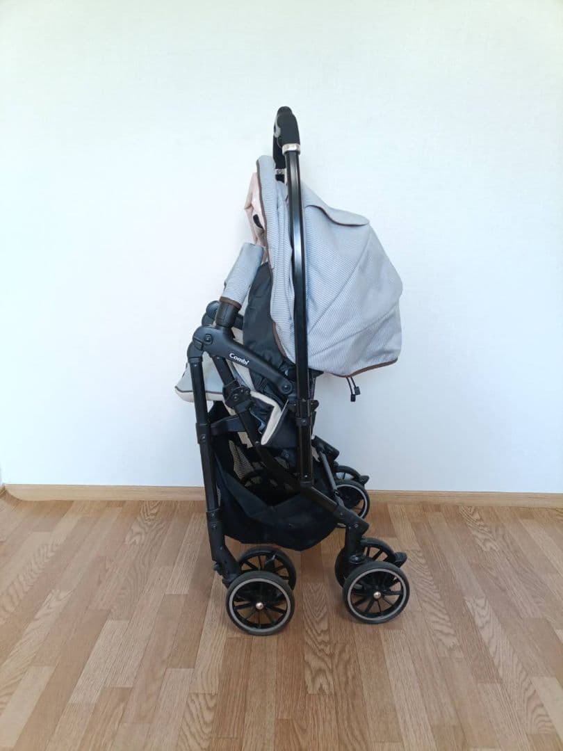 Combi　ベビーカー　メチャカルハンディオート4キャス エッグショック　新生児