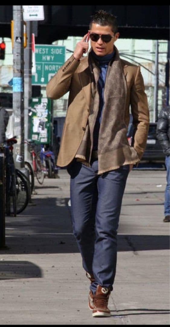 ❤新品箱袋付❤C.ロナウド愛用❤GUCCI マフラー ストール最高級ウール❤