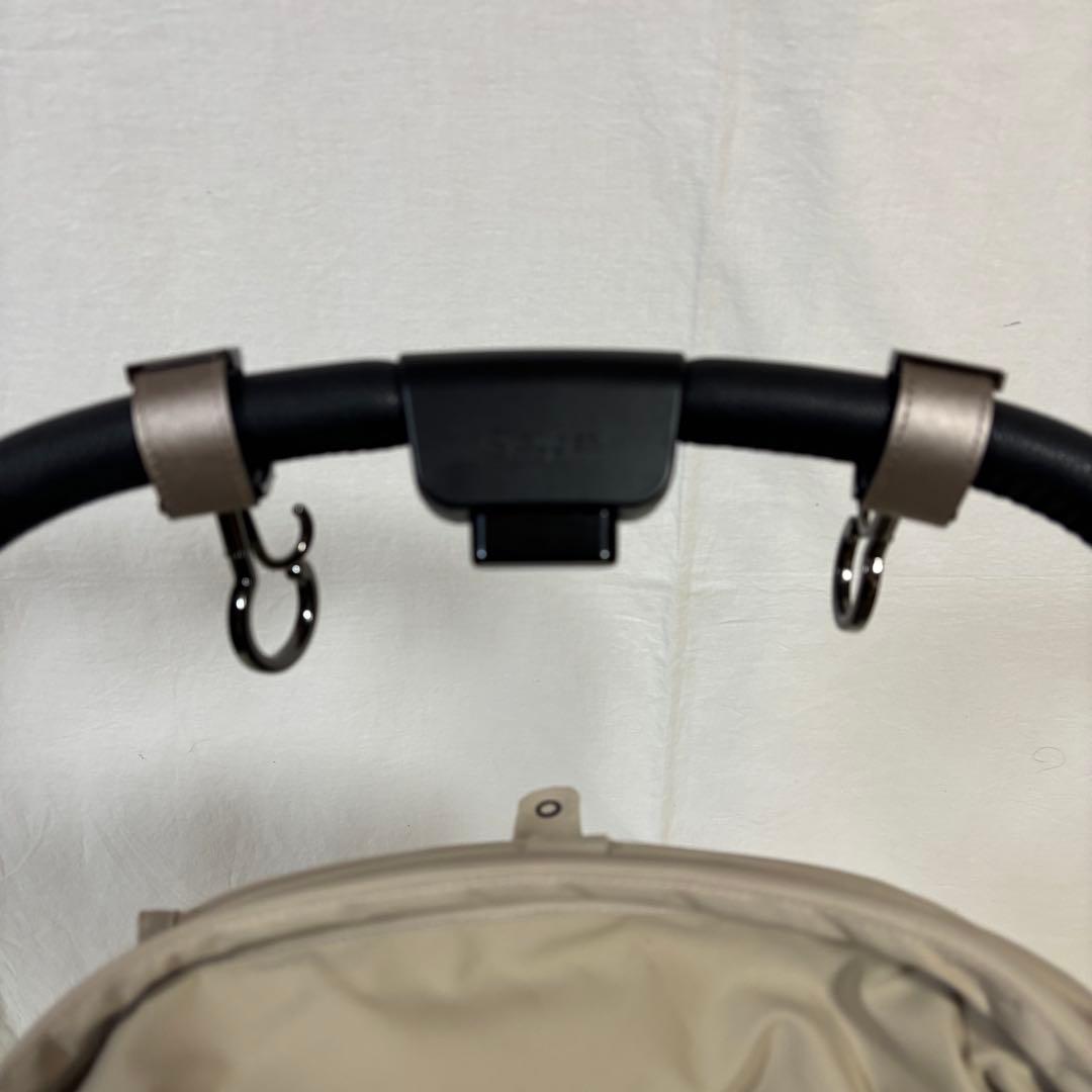 極美品　サイベックス メリオカーボン シーシェルベージュ 折りたたみ　ベビーカー