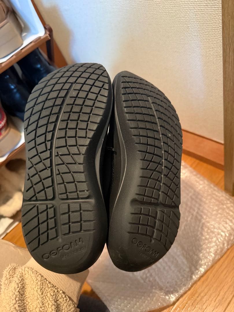 oofos OOmy Stride Women's Black スニーカー