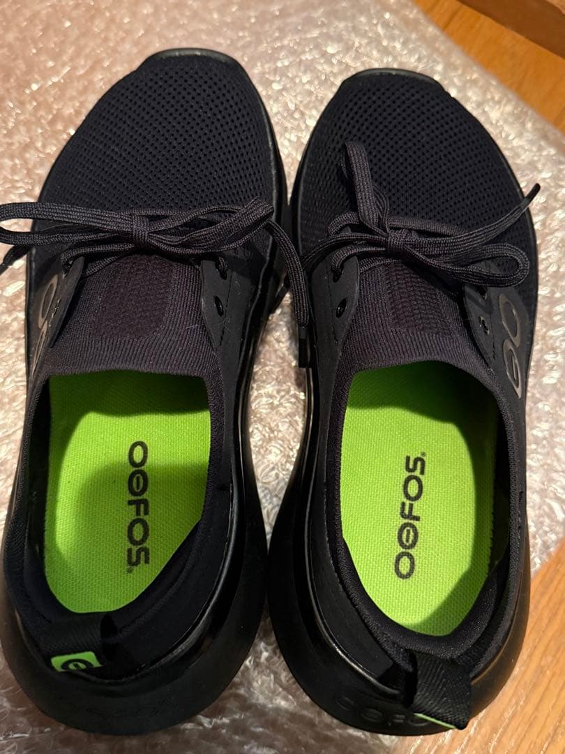 oofos OOmy Stride Women's Black スニーカー