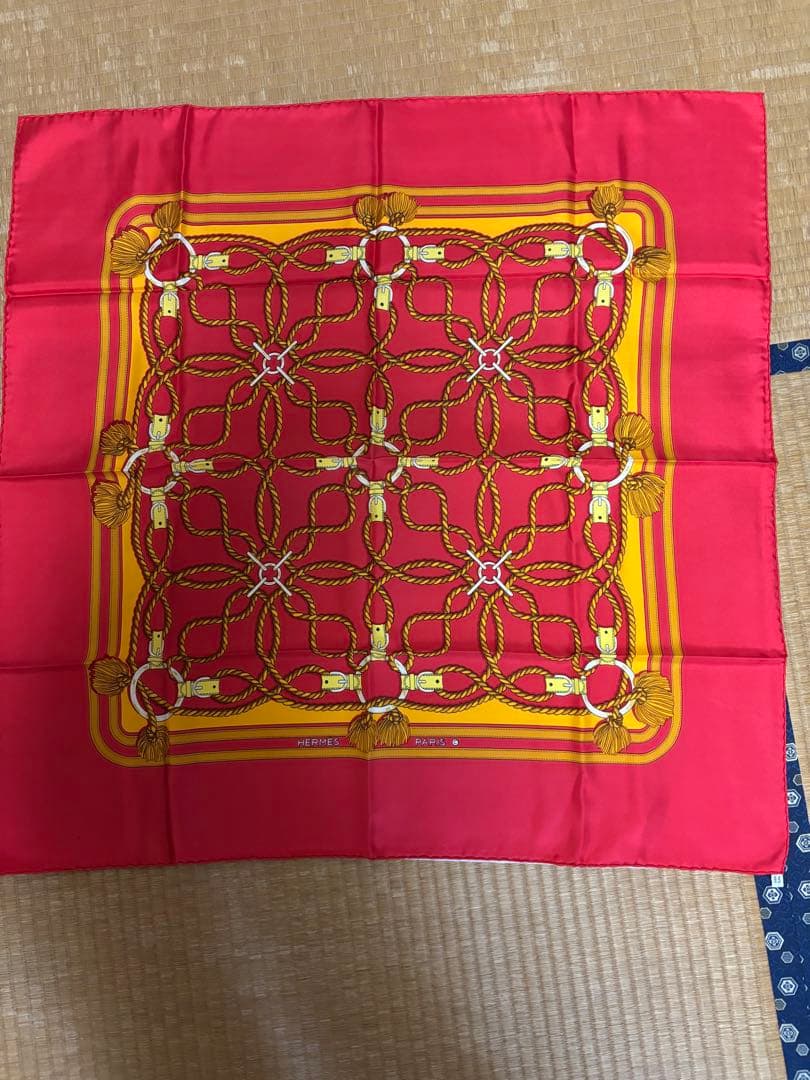 エルメス カレ90 シルクスカーフ 赤 ゴールド 鎖柄 正規品