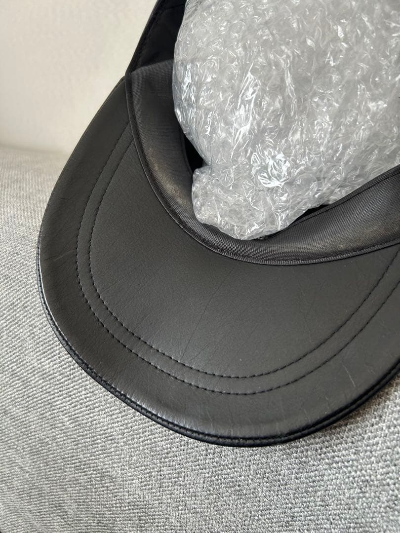 CHANEL ブラックレザー ベースボールキャップ