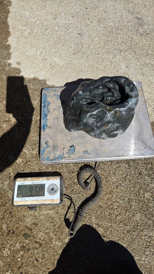 八海石 9.5kg メダカ鉢 天然石