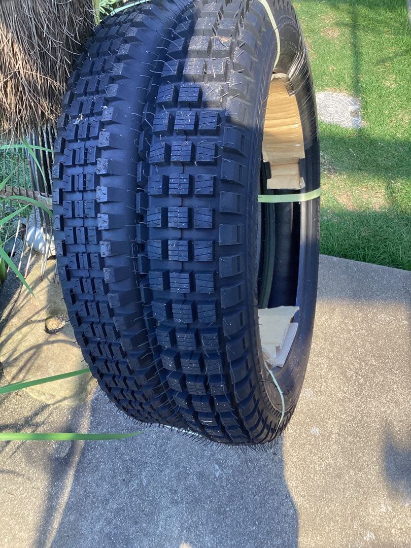 トーヨタイヤ　トライヤルタイヤ　TR-011 2本セット