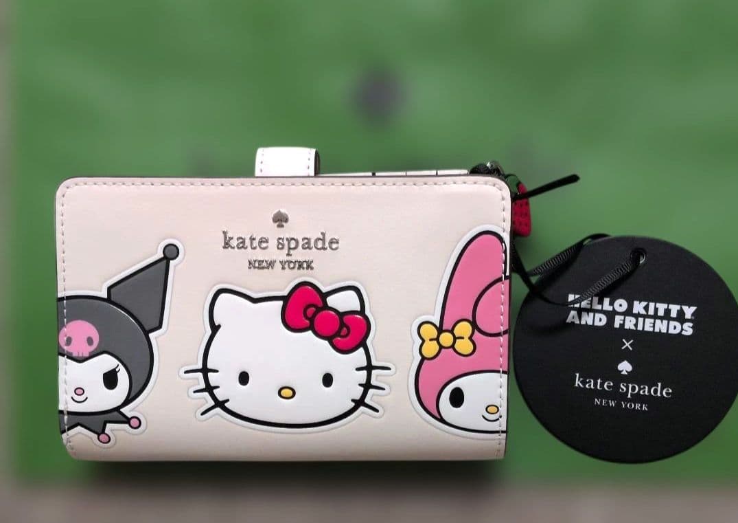 ケイトスペード HelloKitty＆Friends 二つ折り財布ショッパー付き