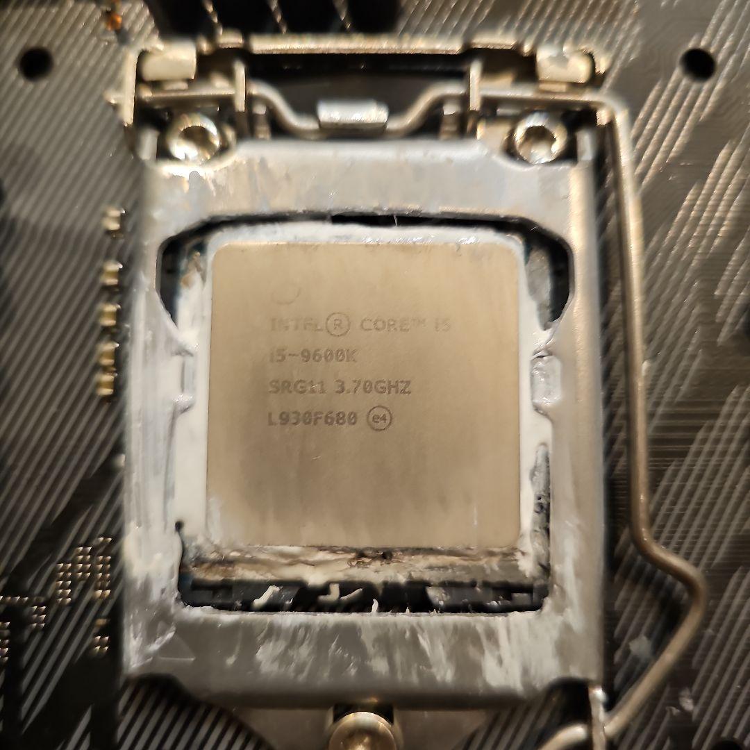 マザボジャンク品扱いで Intel Core i5-9600K おまけ付き