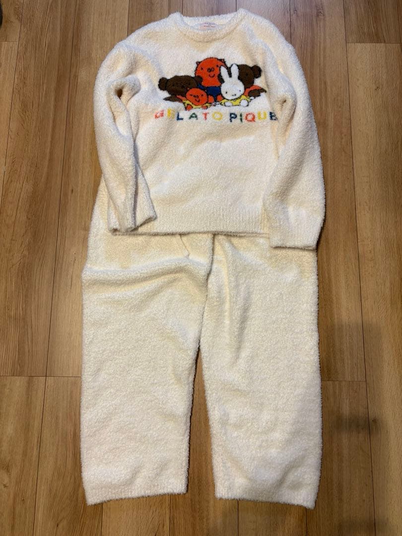 gelato pique ミッフィー　ルームウェア　上下セット