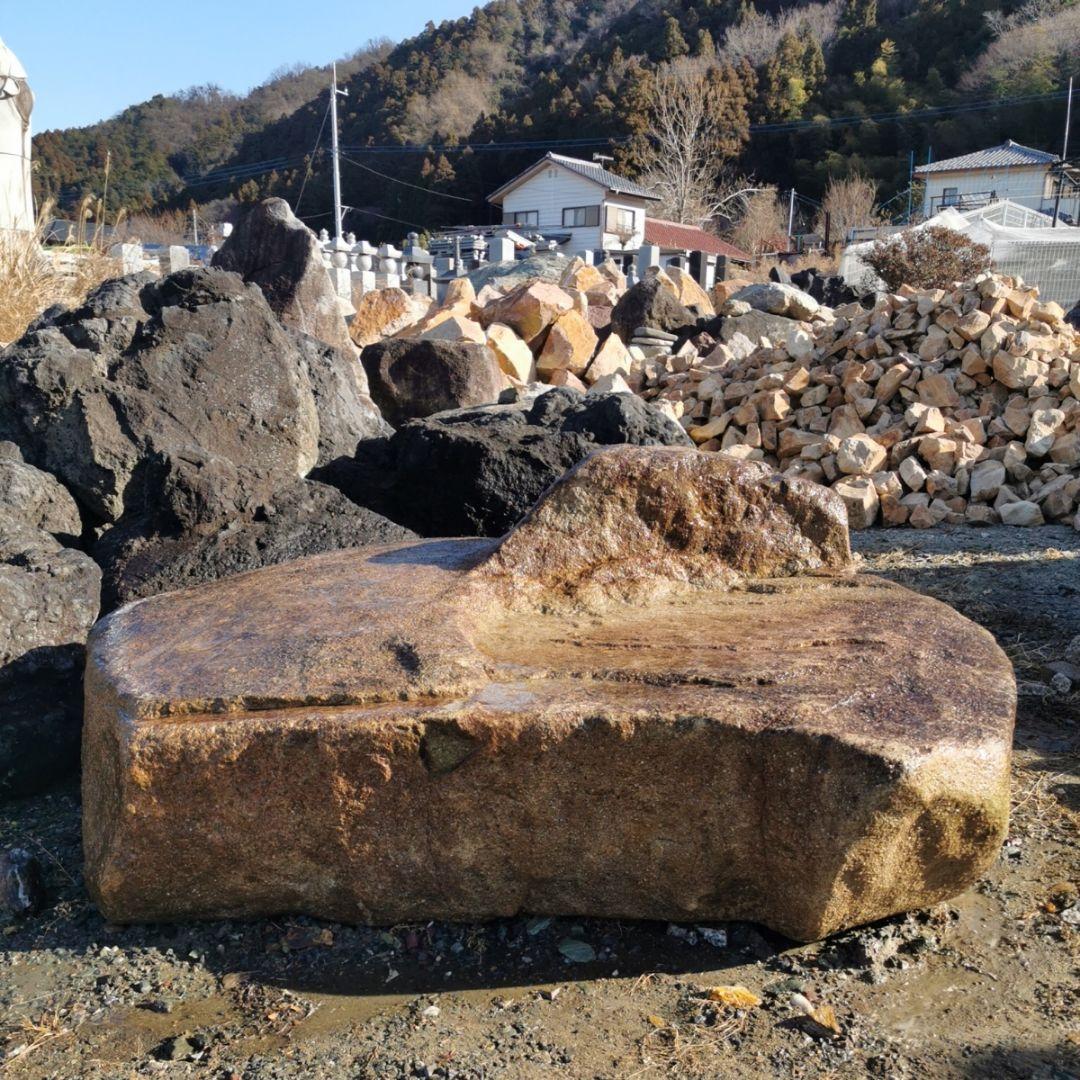 美濃石　段石　1.1トン　庭石　石　鑑賞石　庭　ガーデニング　置物　オブジェ