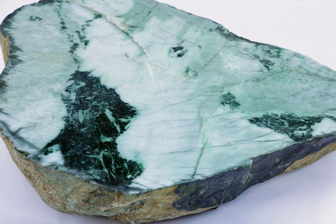 上質翡翠　紫翡翠　緑　ヒスイ　原石　輪切　玉　特大　材料　自然石　鉱石　鉱物