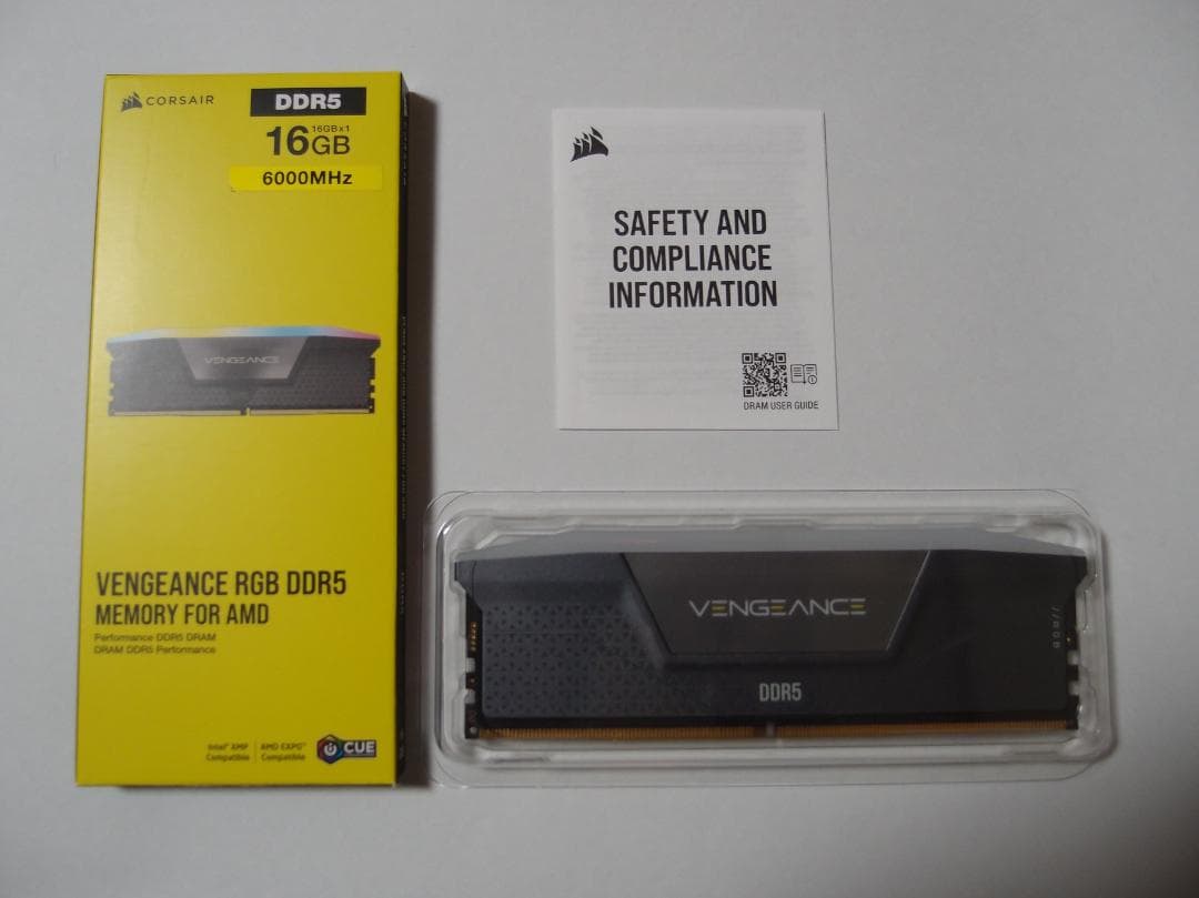 メモリー CORSAIR DDR5 VENGEANCE RGB 16GB 6000Mhz
