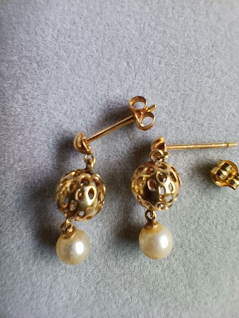 18金刻印付きメタルボールとパールのピアス アンティーク好きな方へ★