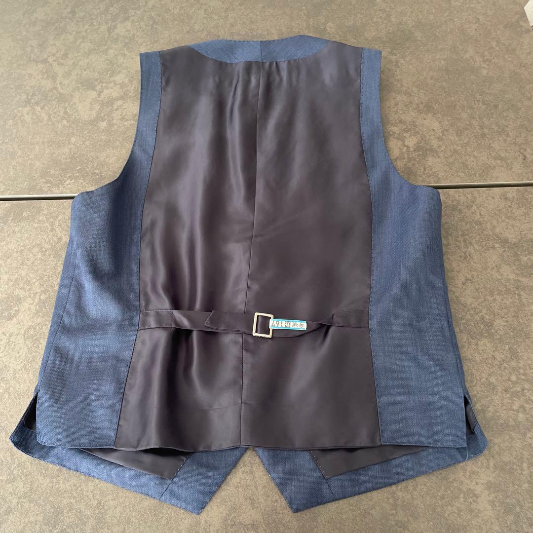 HUGO BOSS ヒューゴボス有楽町阪急正規店購入　極美品　Mサイズ