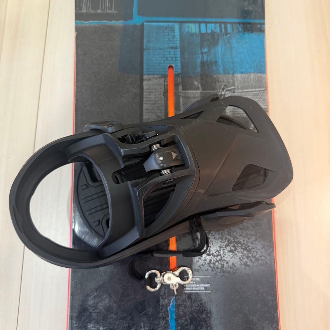 バートン プロセス フライングV 152cm 板+バインディング+ブーツ　その他