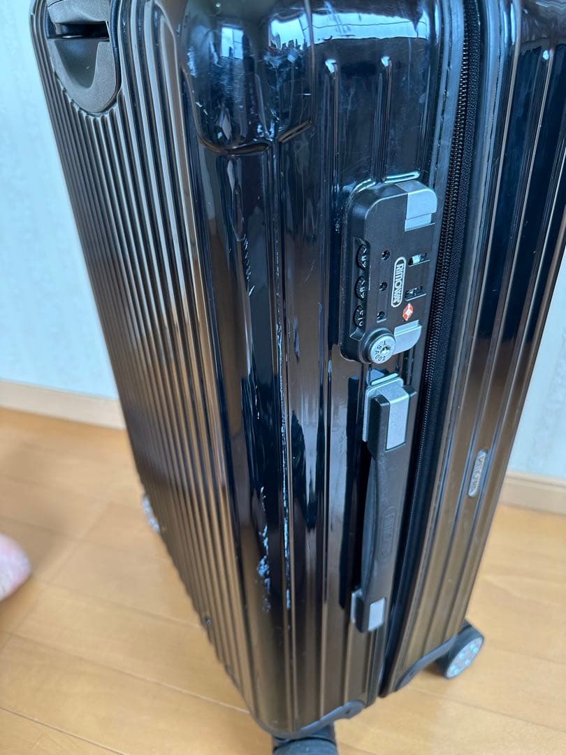 リモワ サルサ デラックス 60Lタイプ 4輪 黒