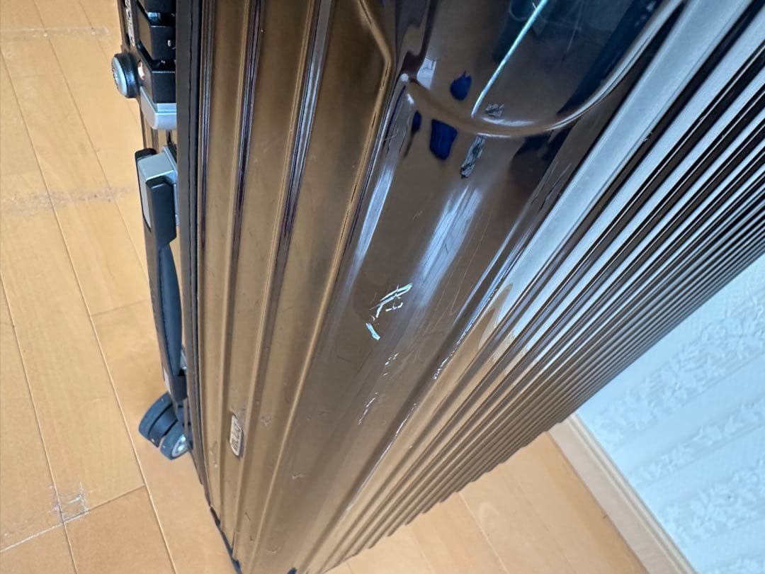 リモワ サルサ デラックス 60Lタイプ 4輪 黒