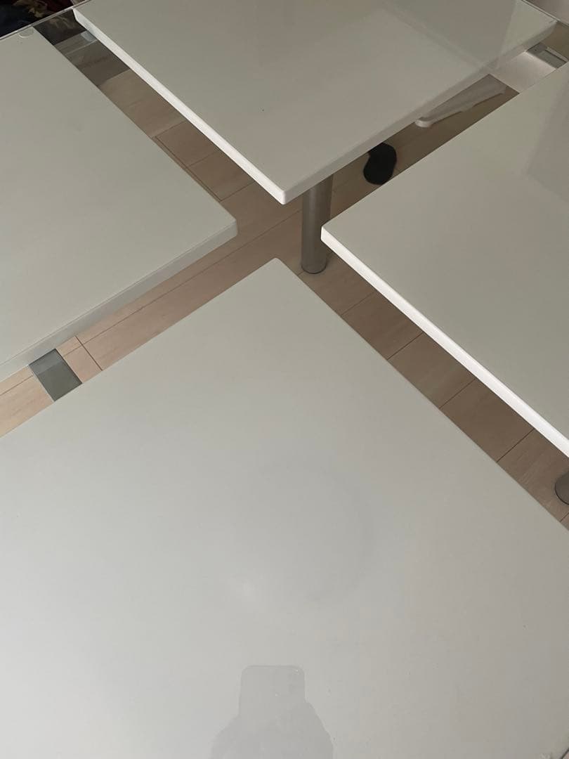 ガラス　ダイニングテーブル　4人用