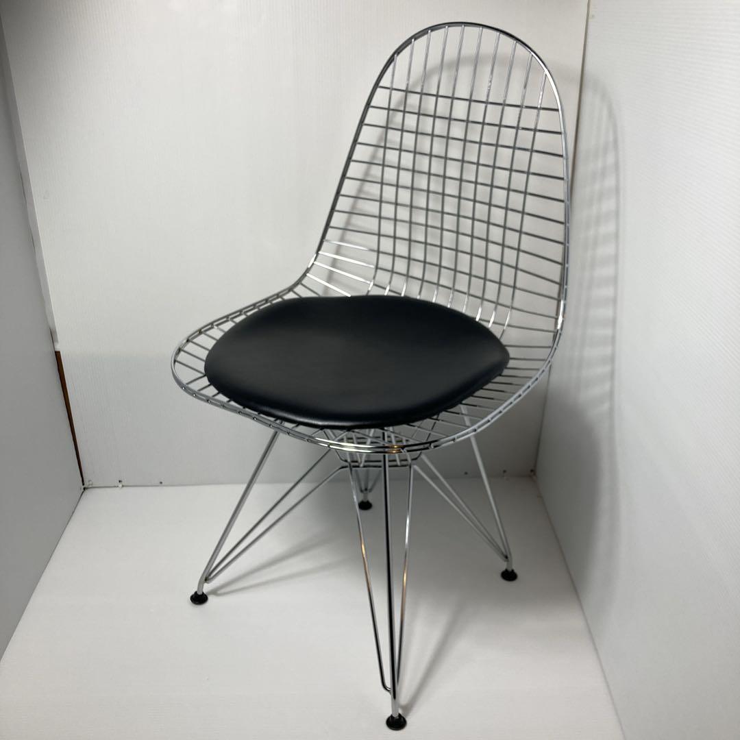 イームズ　ワイヤーチェア　リプロダクト　ミッドセンチュリー　ダイニングチェア