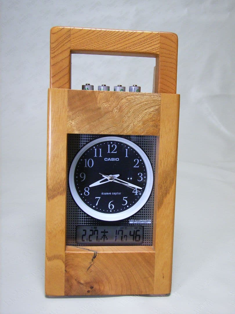 S010総欅板材ハンドル付き斜め型電波目覚まし時計（カシオTQT−351NJ使用