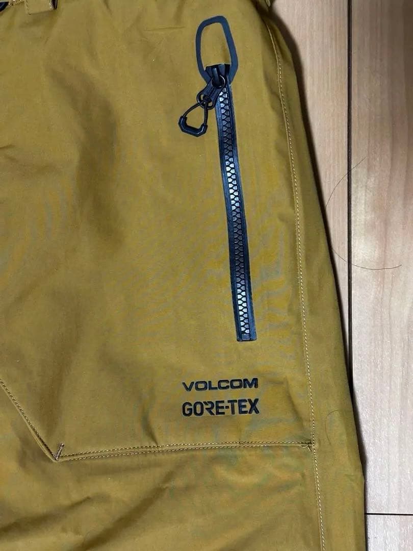 VOLCOM スノーボード ビブパンツ　未使用