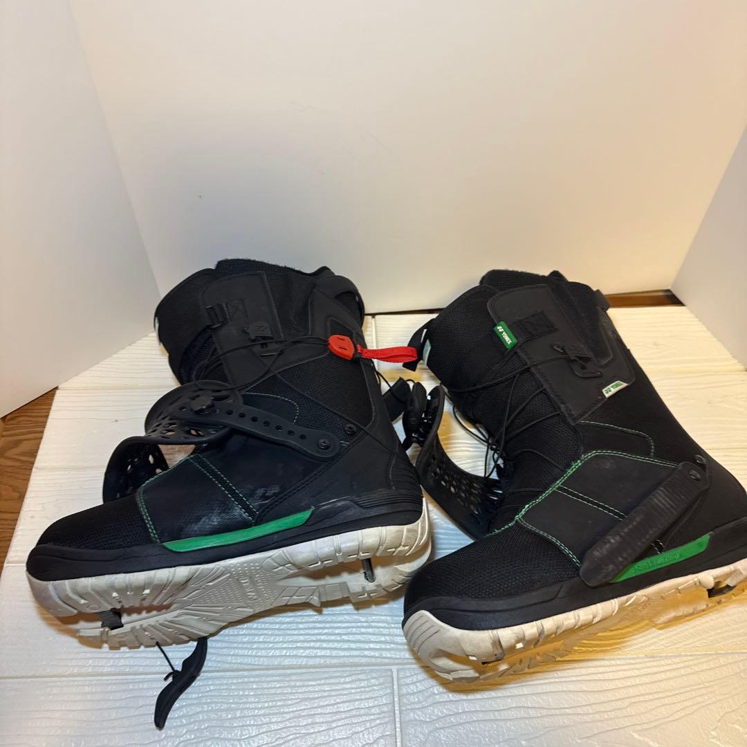 美品！ YONEX AERIO AB (Accublade) 28.0