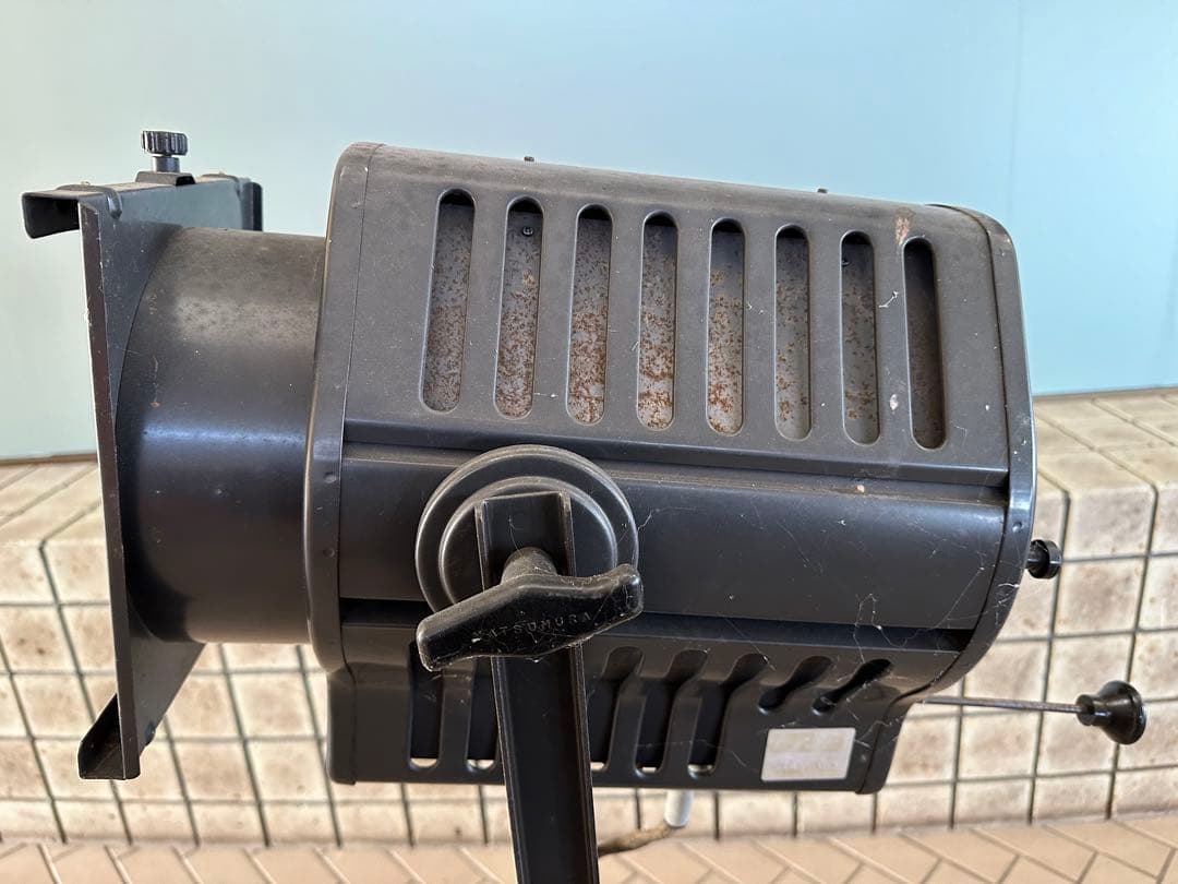 レトロスポットライト