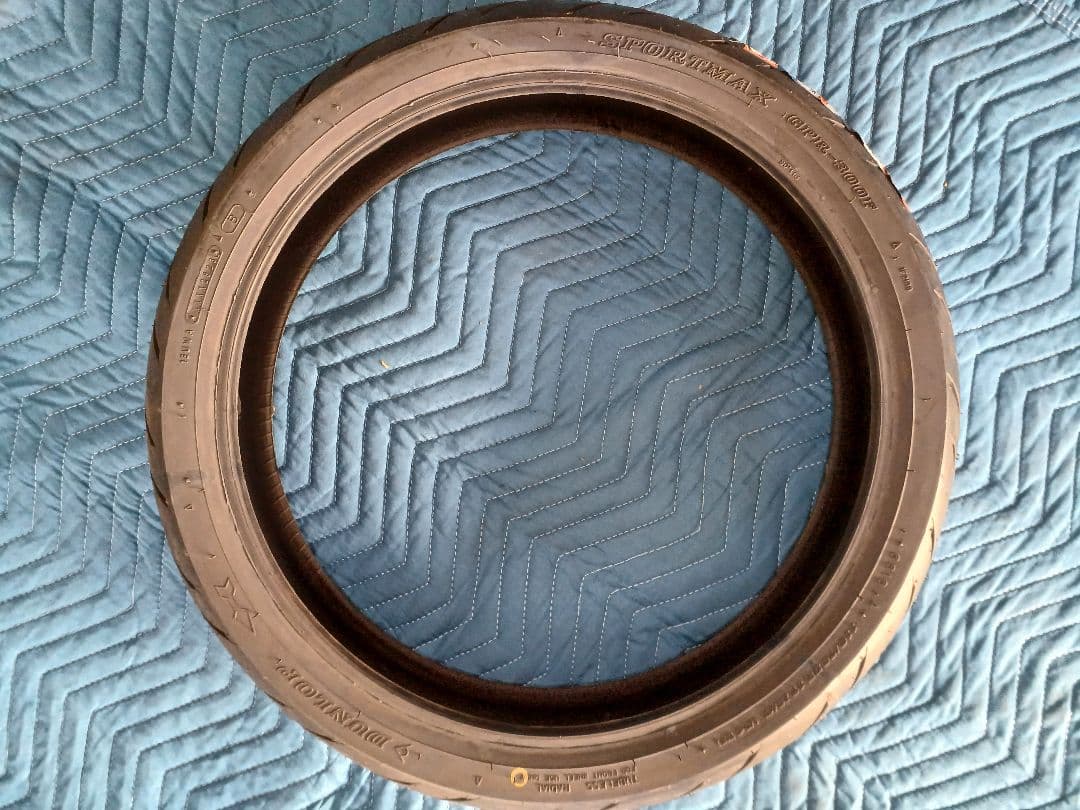 パーツ DUNLOP GPR300 110/70ZR17 150/70ZR17
