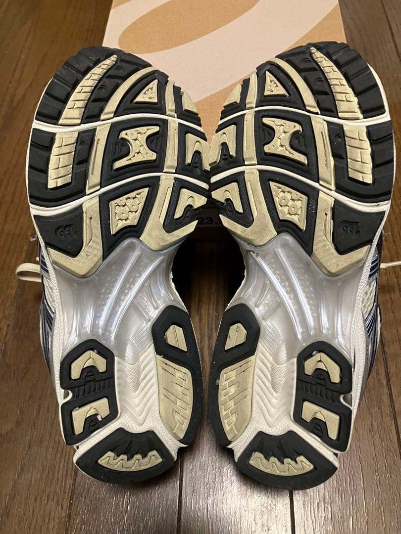 ASICS アシックス GEL-KAYANO14 オイスターホワイト 23.5㎝