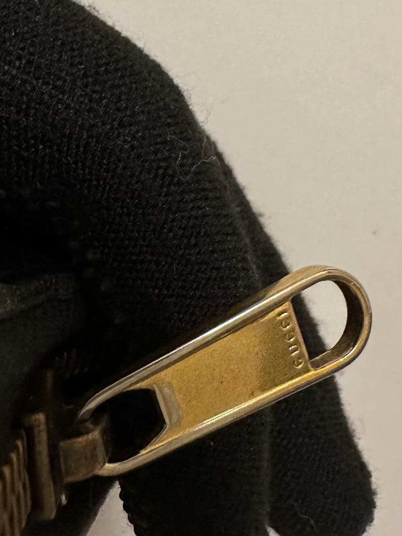 GUCCI ブラック 長財布 496317