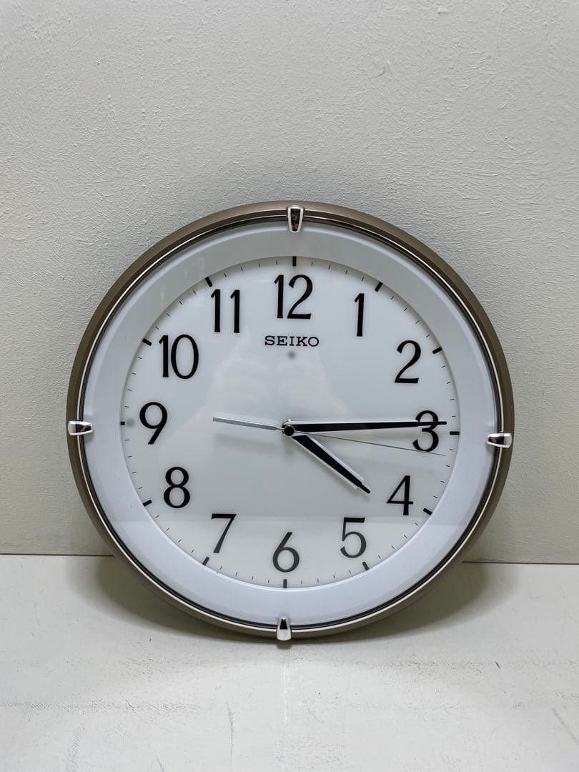 SEIKO　セイコー　電波掛け時計　KX203B 夜でも見える