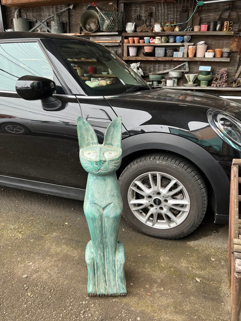 みにで、猫の木彫り、大きなネコの木彫り、90センチネコ木彫り、一刀彫ネコ