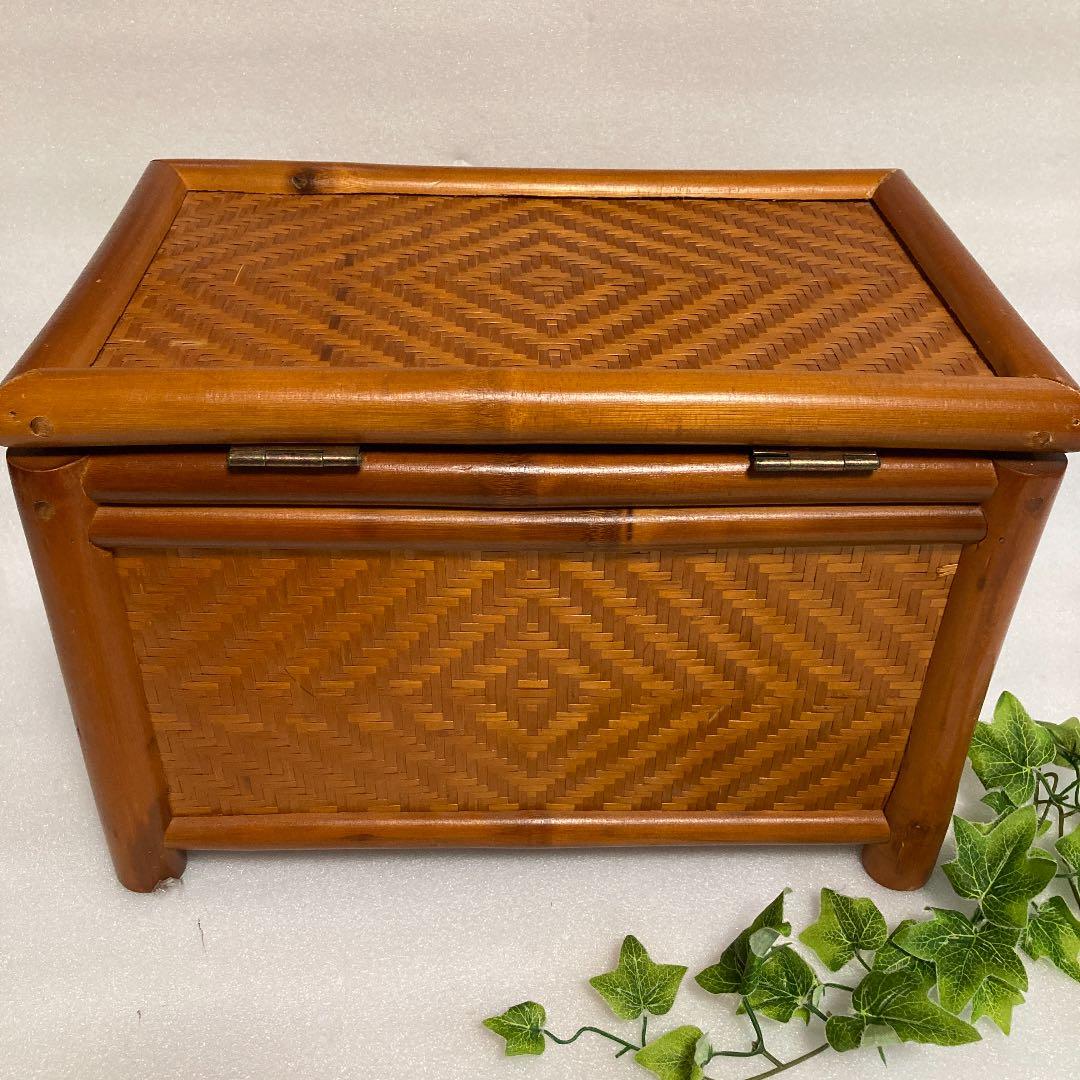 昭和レトロ　竹かご籠 網代　竹籠ボックス　竹籠バスケットアンティーク家具　骨董品