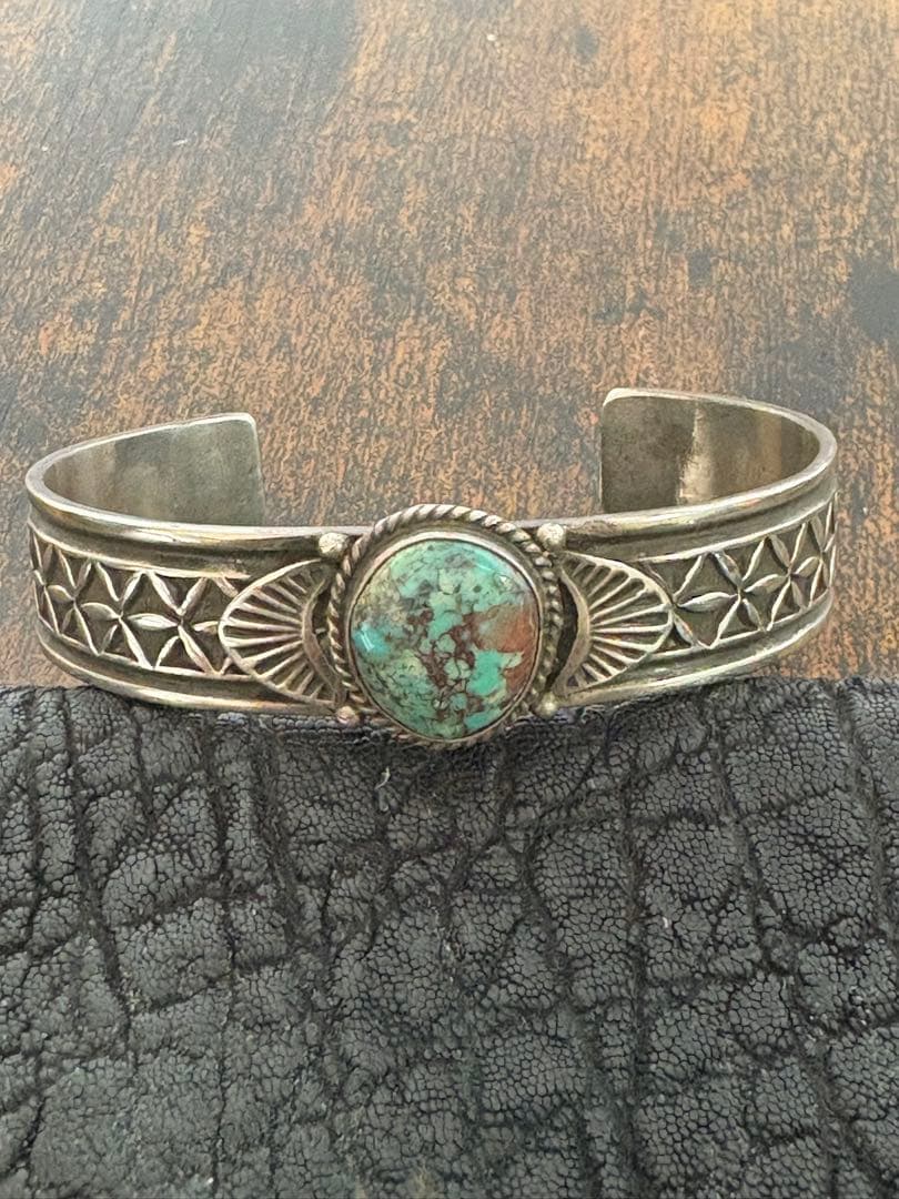 ドノヴァンキャドマン インディアンジュエリー　ターコイズバングル