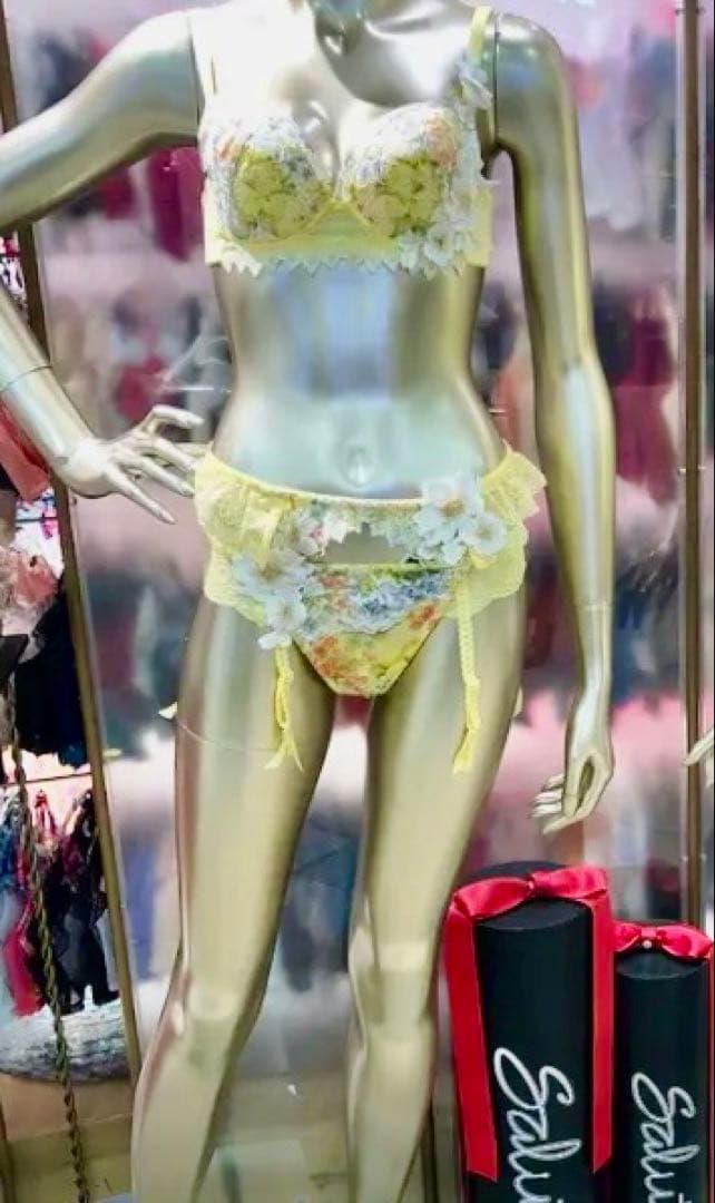 希少完売品✨WACOAL Salute/ サルートソング/Tバック Mサイズ