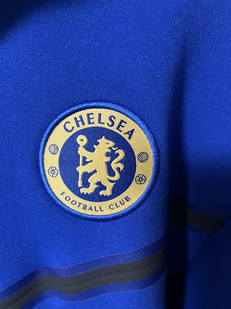 チェルシー　NIKEテックフリース