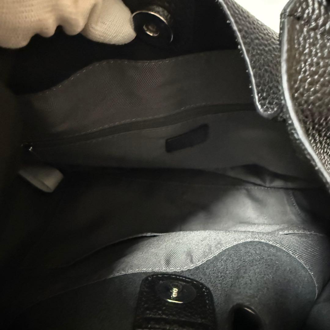 イアパピヨネ　レザースタッズトート　ブラック　黒