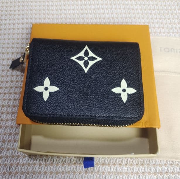 ルイヴィトン ブラック 小銭入れ