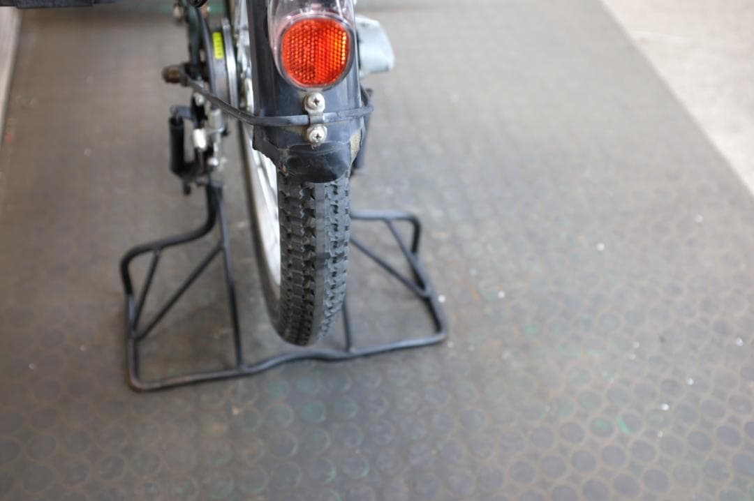 パナソニック　ギュットアニーズ　20インチ3段　13.2Ah（5点灯）充電器あり