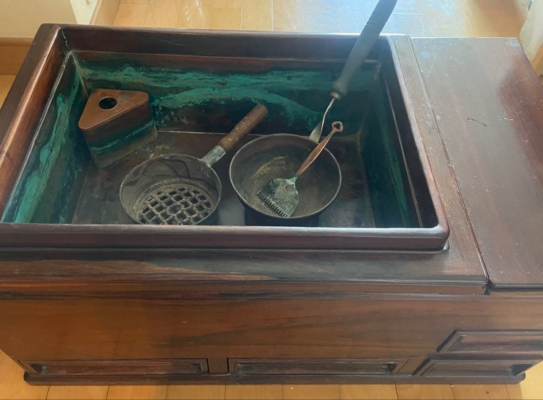 nonnonnon　《長火鉢》