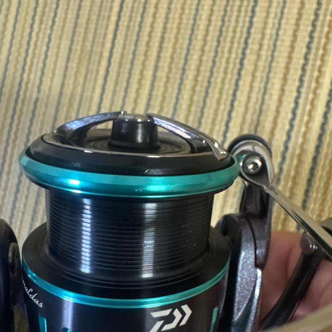 【最終値下げ】ダイワ　23エメラルダスRX LT2500-XH-DH