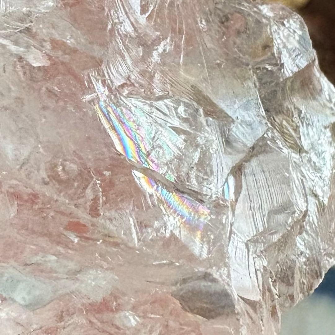 持つ方を選ぶ石♥神秘レムリアンシードクォーツ…☪︎*。꙳ 更に龍神様が潜む虹入り♥