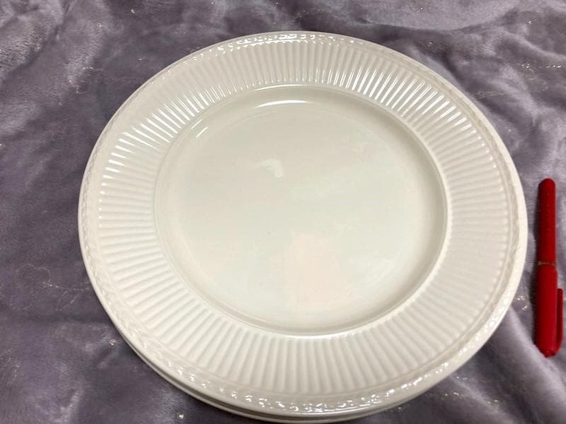 ★ほぼ未使用!!「」黒壷マークのプレート皿5枚セット・26.5㎝