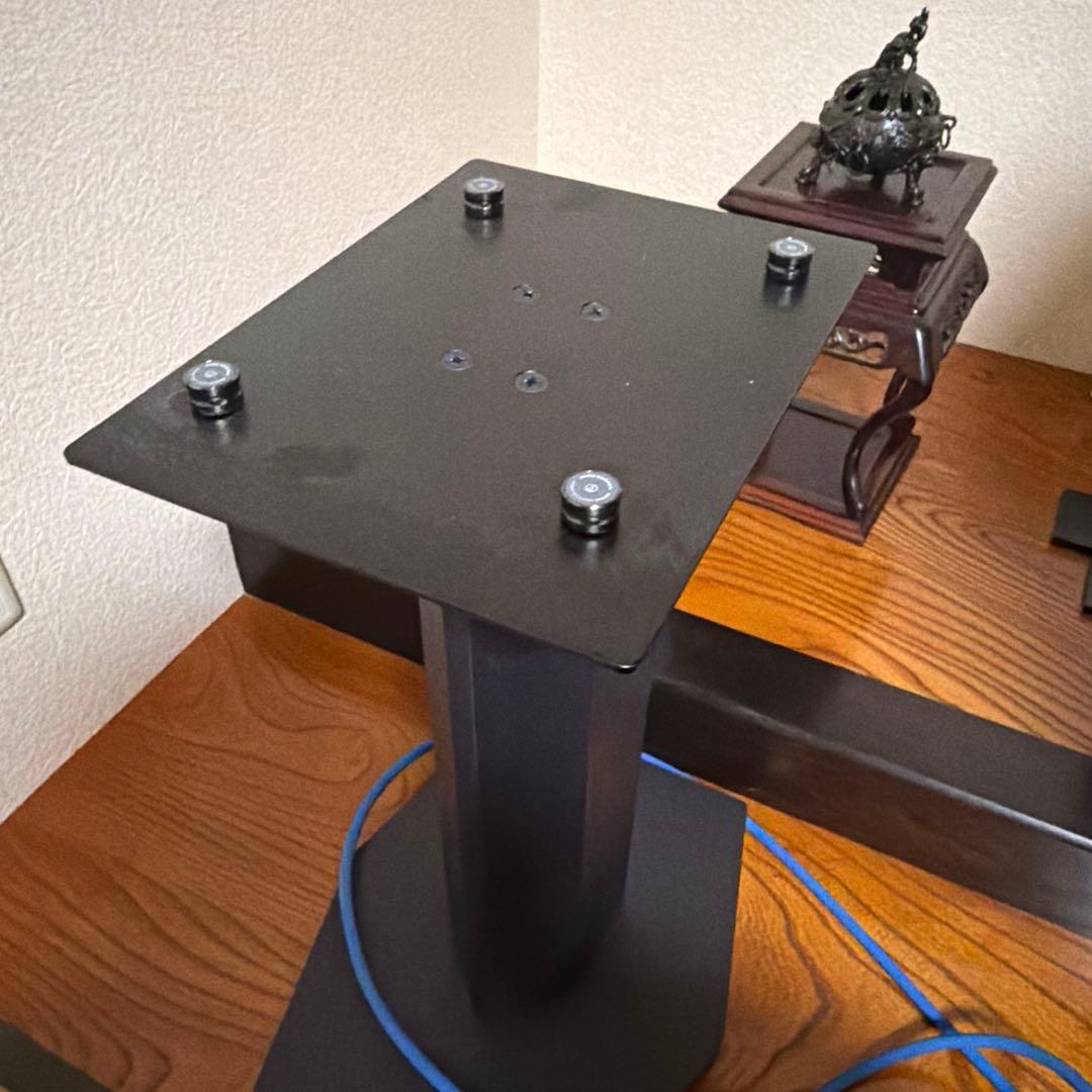 マッキー様希少品✨クアドラルロンドチェリー色　スピーカースタンドとスペーサー付き